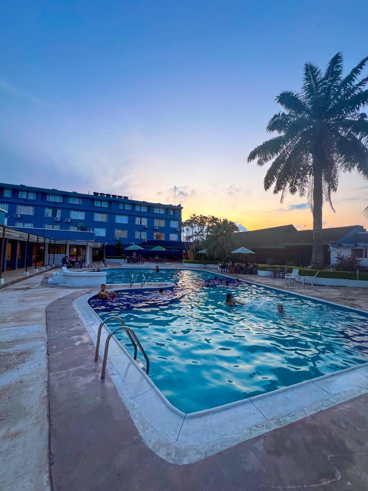 Hotel Anaconda Leticia Buitenkant foto